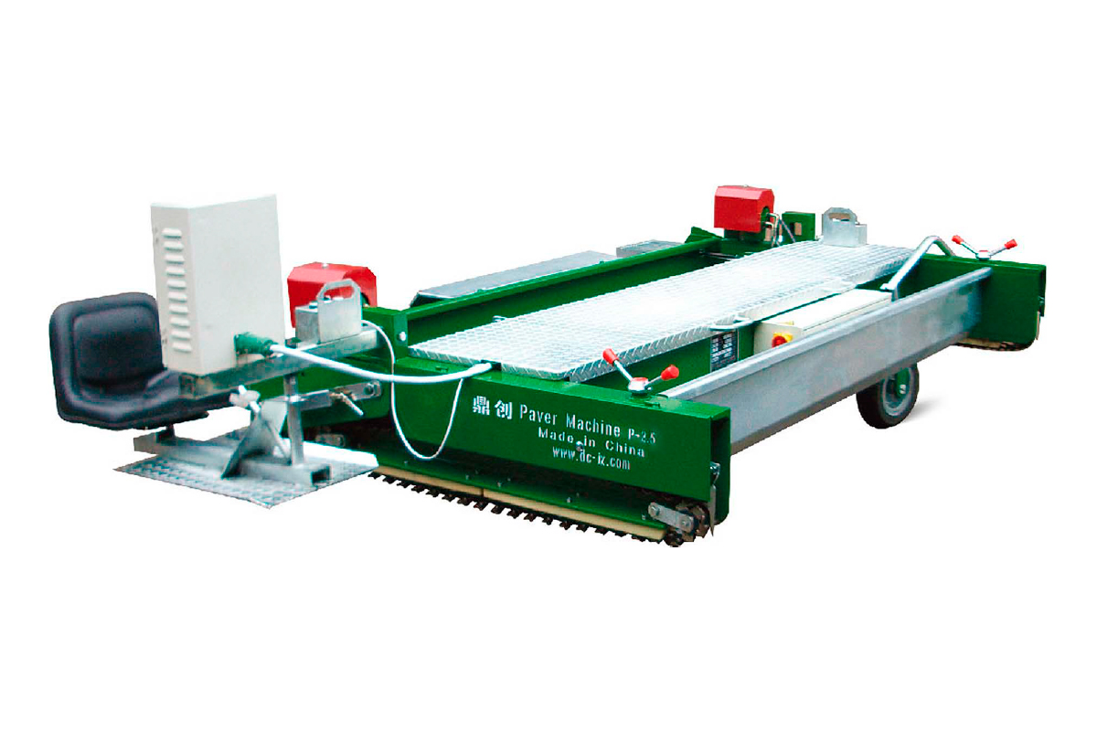 Комбайн для укладки резиновой крошки 